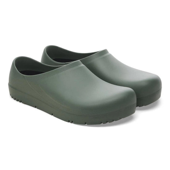 Pair of green clogs on a white background
4066648850229,
4066648850267,
4066648850304,