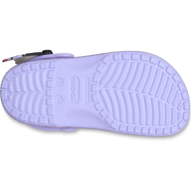 Close-up of a kids Crocs purple butterfly sandal sole with brand logo on a white background.,
198445164842,
198445164859,
198445164866,
198445164873,
198445164880,
198445164897,