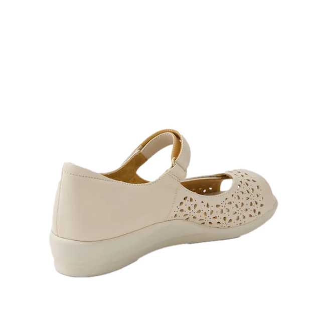 Ziera Daffodil W  Womens Almond Off White Leather Sandal  Shoe