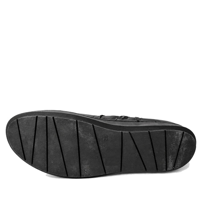 The image shows the bottom view of Alfie & Evie Womens Eagle Black Chelsea Ankle Boot Zip with flat soles featuring diagonal grooves for traction. The number 39 in the center indicates size, against a plain white background., 50841, 50842, 50843, 50844, 50845, 50846, 50847