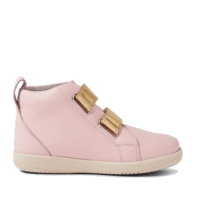 The Bobux KP Grass Court High II Boot Ballet Pink Juniors is a kids’ leather high-top sneaker in light pink with two metallic gold straps, a heel pull tab, and a beige sole, shown from the side on a white background., 9420074831040, 9420074831057, 9420074831064, 9420074831071, 9420074831088