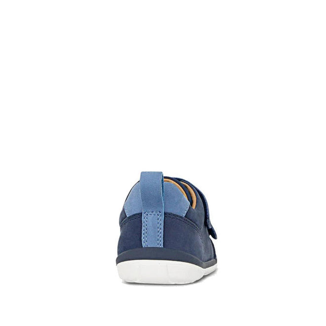 The Clarks Toddlers Melvin Leather Sneaker in navy features a light blue heel tab, padded collar, white sole, and a suede-leather mix upper. Shown from the back against a white background in D narrow width., 36283, 9336078978462, 9336078978486, 9336078978509, 36287