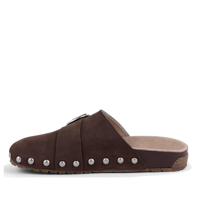 Brown slipper with silver studs on a white background side view EMU Amber scuff.,
9330071982563,
9330071982570,
9330071982587,, 9330071982563, 9330071982570, 9330071982587, 46582, 46583