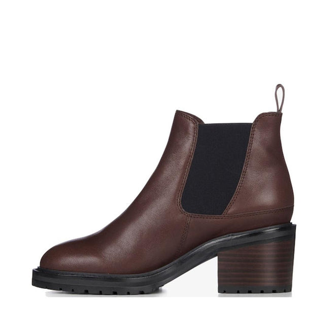 The inside foot view of the right foot of an EMU Clara waterproof chelsea boot with a mid height block heel in Brown and elastic gusset on the inside of the foot and pull on heel tab.,
9330071962190,
9330071962220,
9330071962206,
9330071962213,