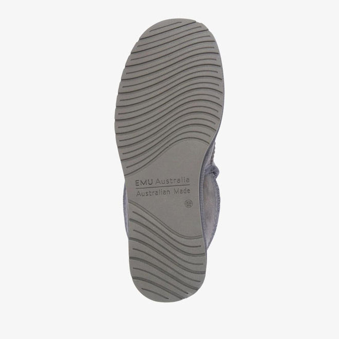 sole view of the EMU Hume mens grey sheepskin slipper.,
9330071942635,
9330071942642,
9330071942659,
9330071942666,