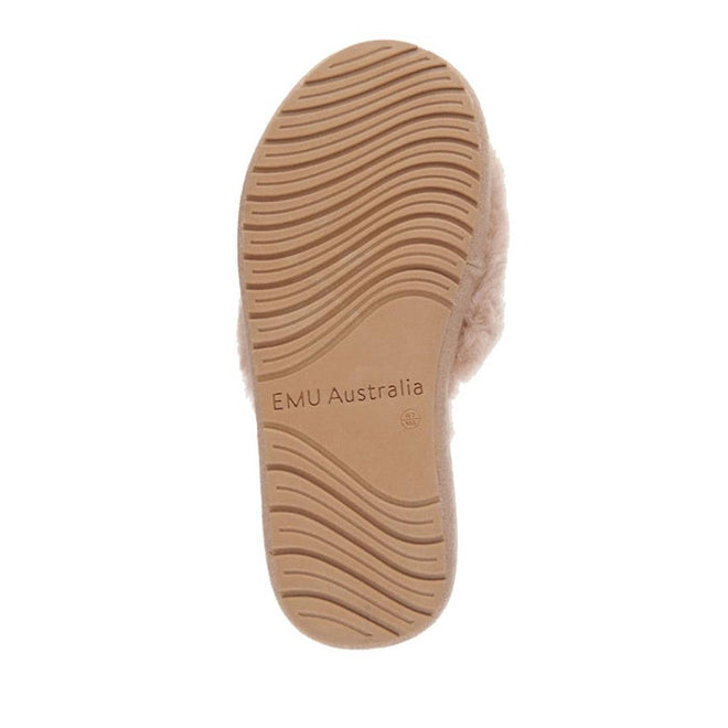 The sole of the EMU sheepskin Mckay scuff slipper in beige.,
9330071962831,
9330071962848,
9330071962855,
9330071962862,