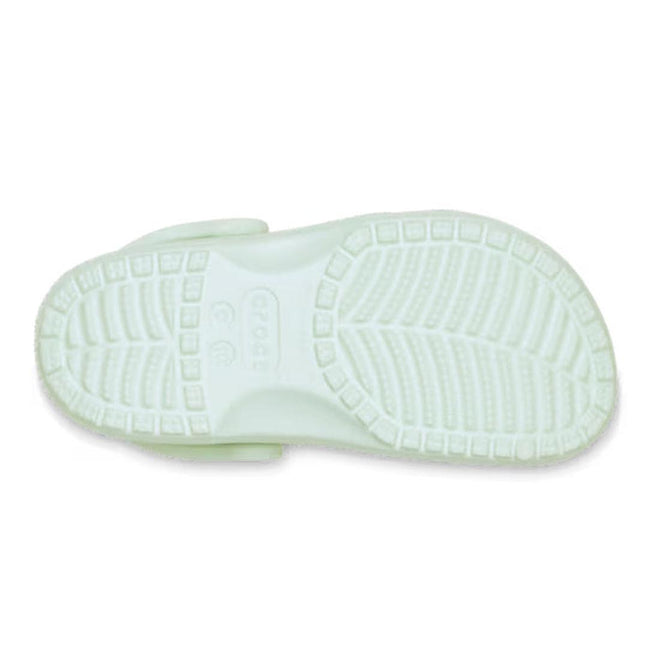 Light green toddlers class croc clogs with textured sole on a white background.,
198445206931,
198445206948,
198445206955,
198445206962,
198445206900,