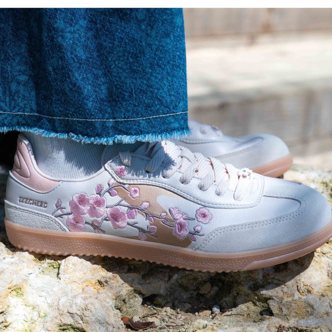 Skechers Womens HotShot Blooming Blossome  Court Shoe Light Pink