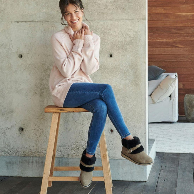 Emu Women's Oxley Sheepskin Ankle Boot Coriander CLEARANCE LAST ONE