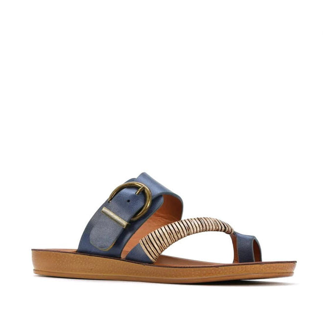 Los Cabos Bria Blue Light Flexible Sandal Jandal Navy- showing side view of the right foot of the comfy flexible synthetic sandals slides for women